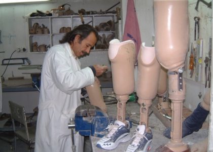 Scarpe ortopediche per protesi